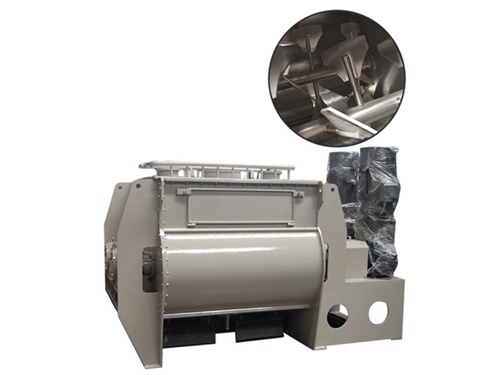 What types of feed mixer blades can be divided into?