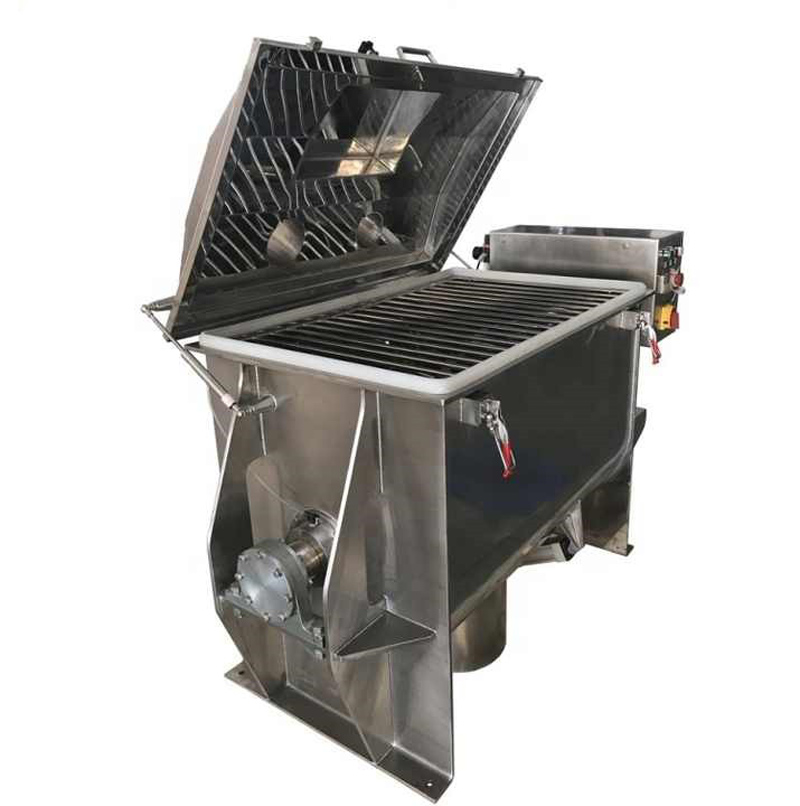 What is a horizontal dry powder mixer used for?