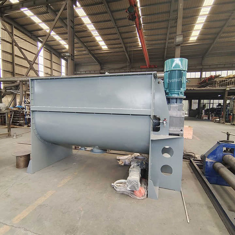 Features of horizontal dry powder mixer