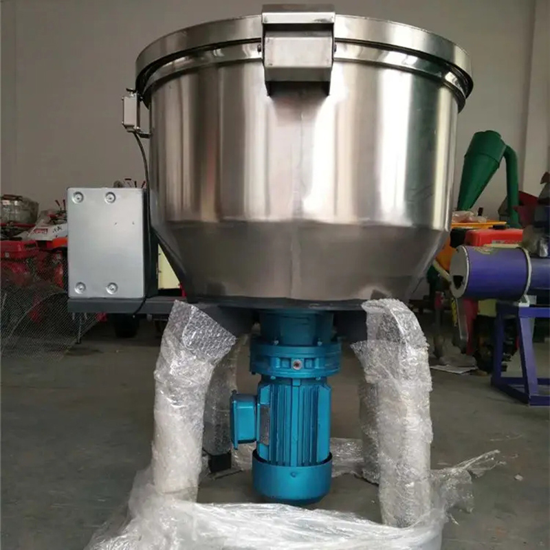 Applications of feed dry and wet mixer