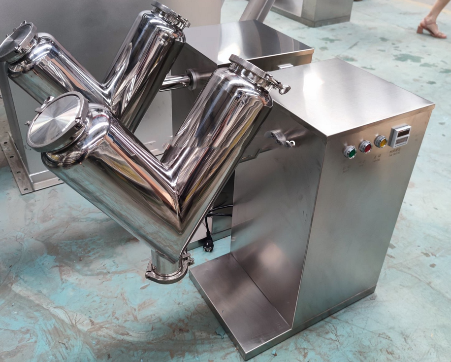 Feed additive for small mixer machine